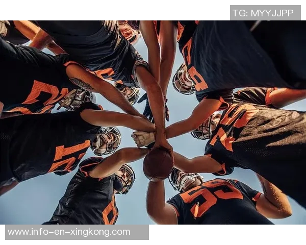 小足球赛的欢乐时光与团队合作精神的培养 小足球赛的欢乐时光与团队合作精神的培养